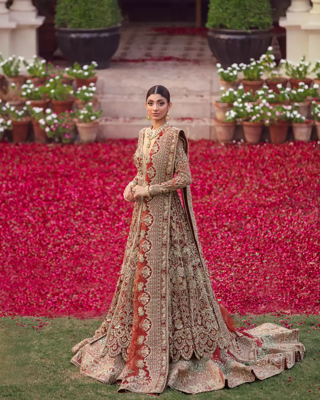 Luxury bridal portrait from Aabezar campaign for Suffuse in Bahawalpur