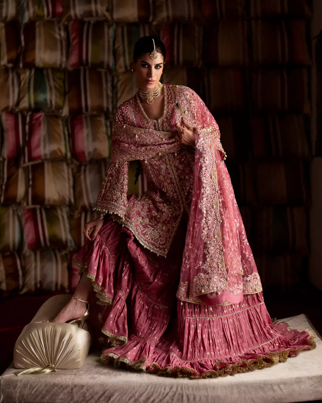 Laavni campaign fashion look with structured composition in Lahore shoot